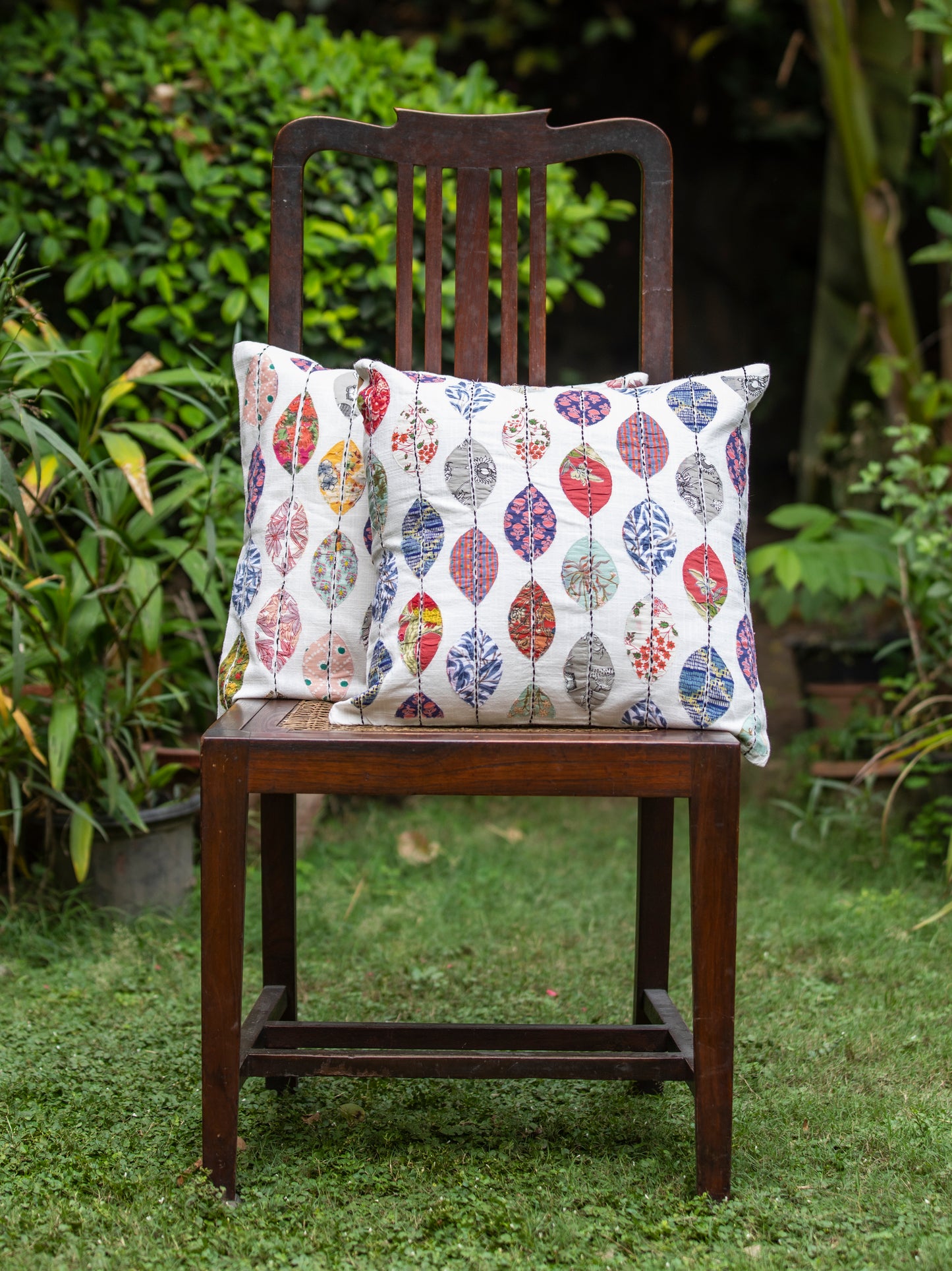 Cushion Cover : Leaf Drop Green