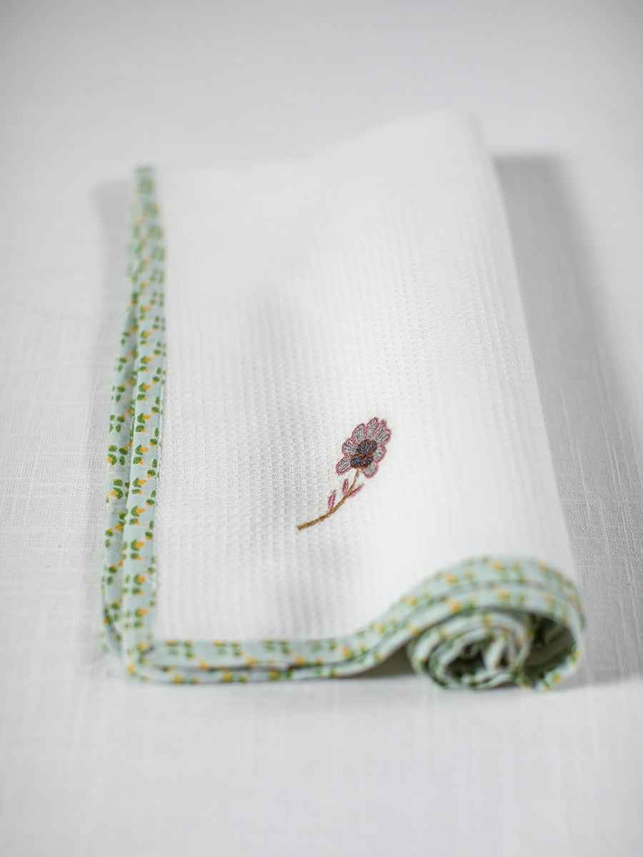 Face Towel Emb : Flower