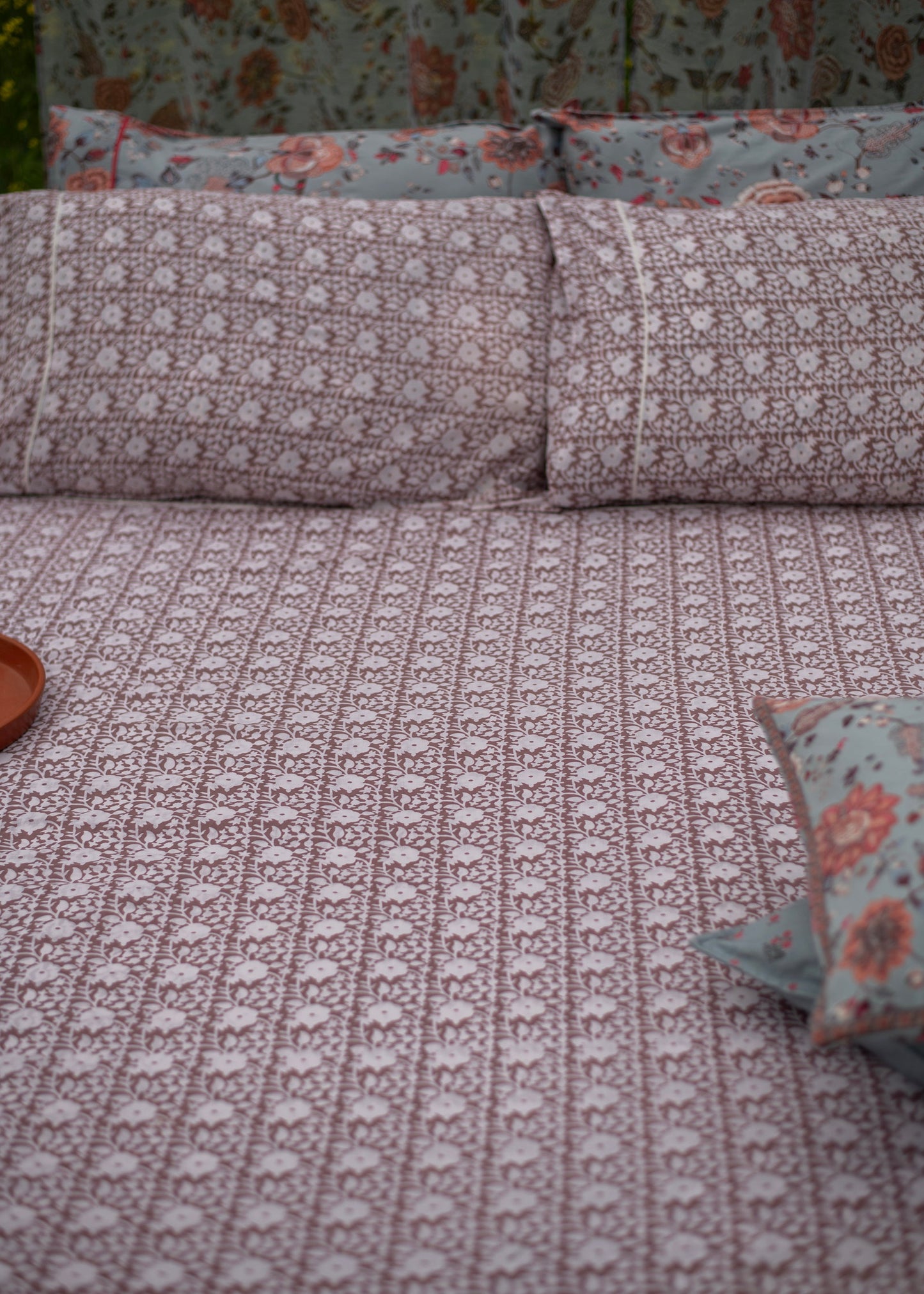 Printed Flat Bedsheet : Camryn Mocha Cambric
