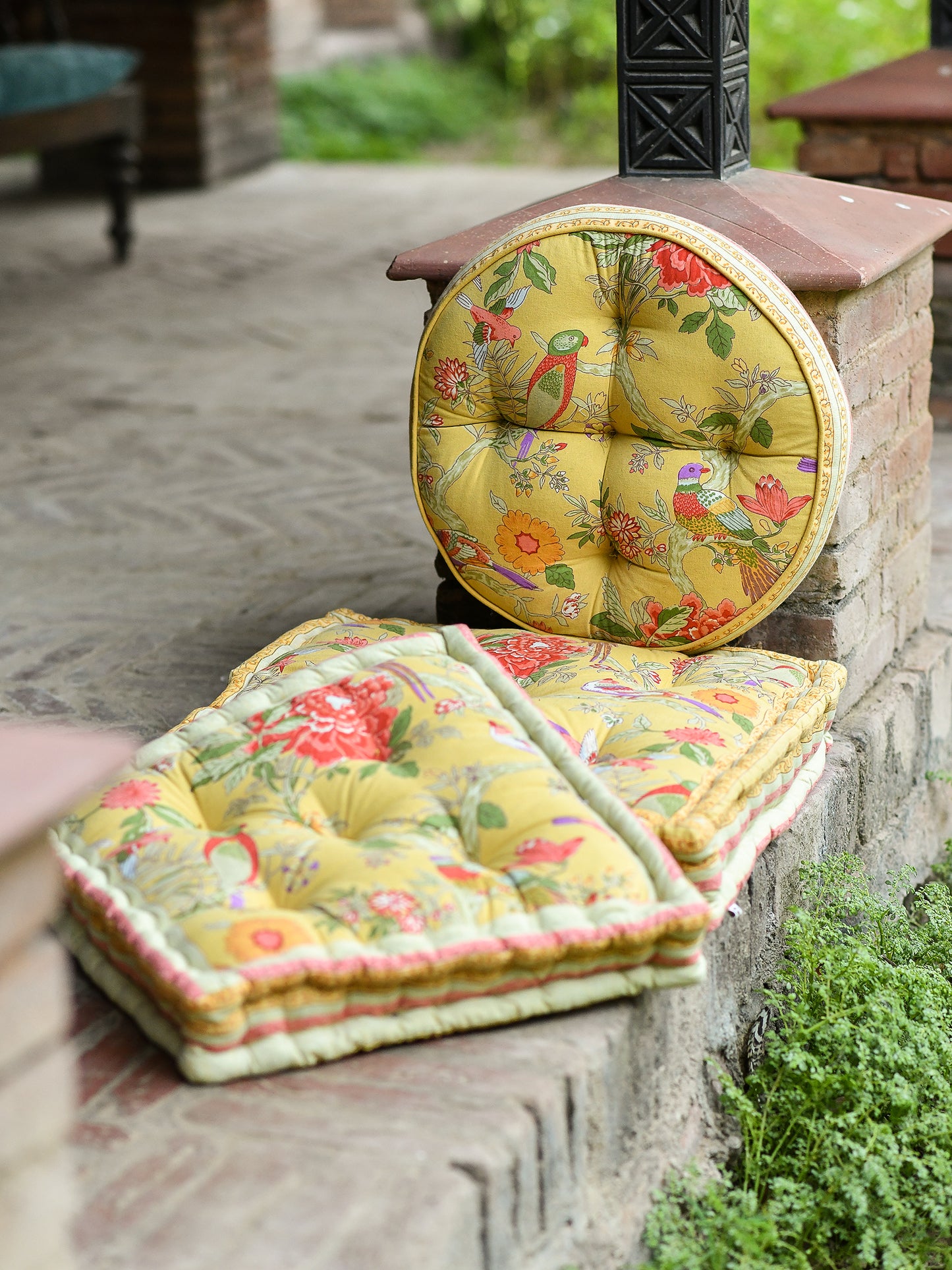 Floor Cushion : Bird Yellow RD Sheeting