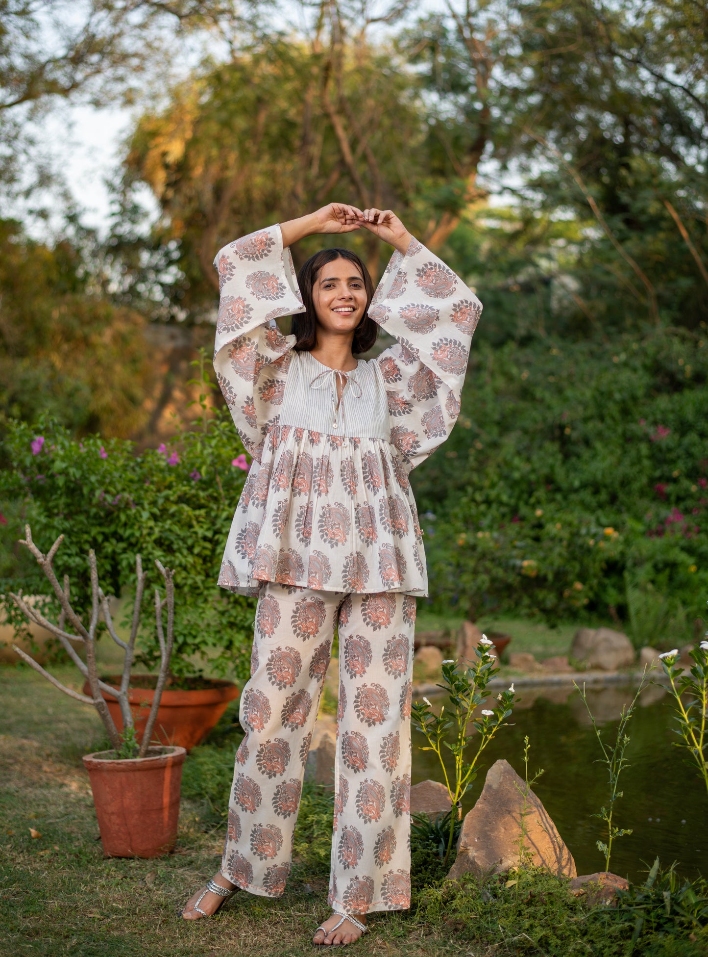House Pant : Parrot Ivory Voile