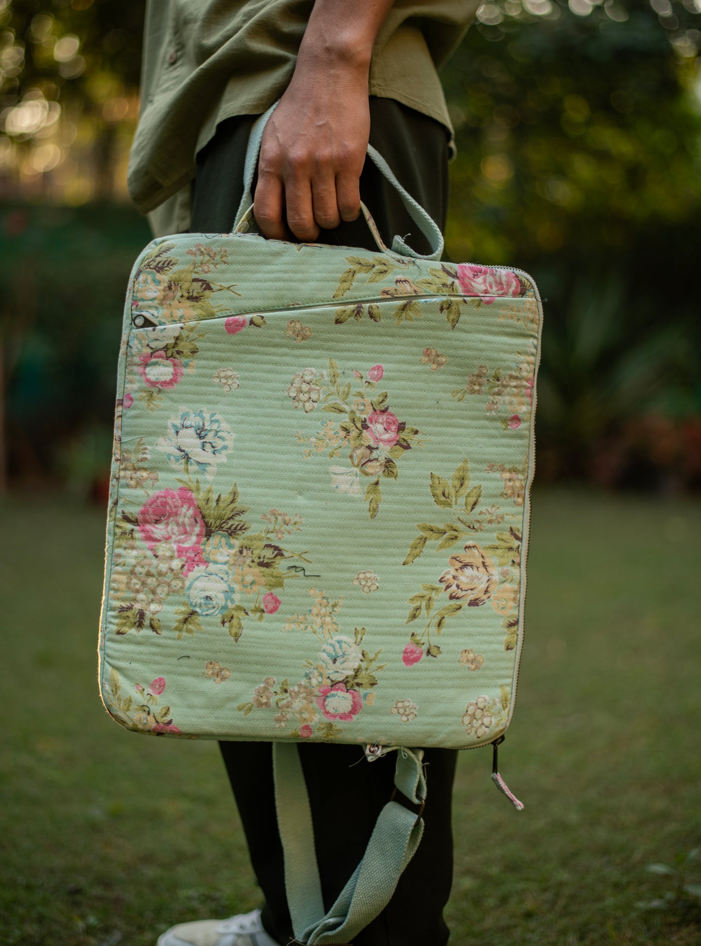 Quilted Laptop Bag : Potpourri Celadon Canvas