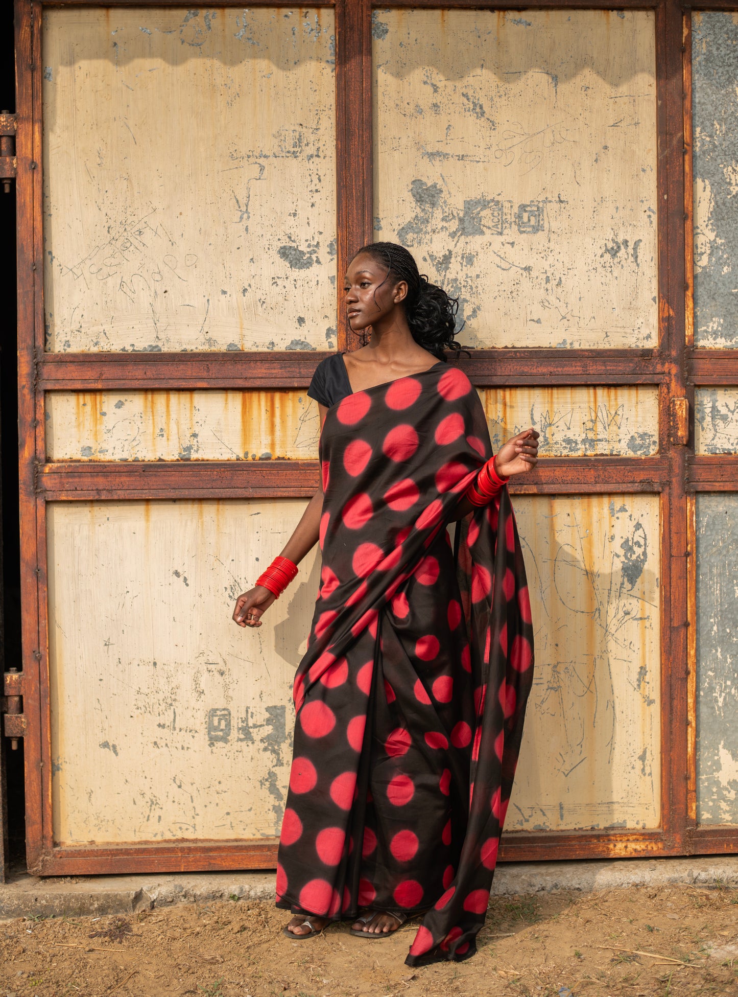 Saree Tie & Dye Circle : Red & Black Chanderi