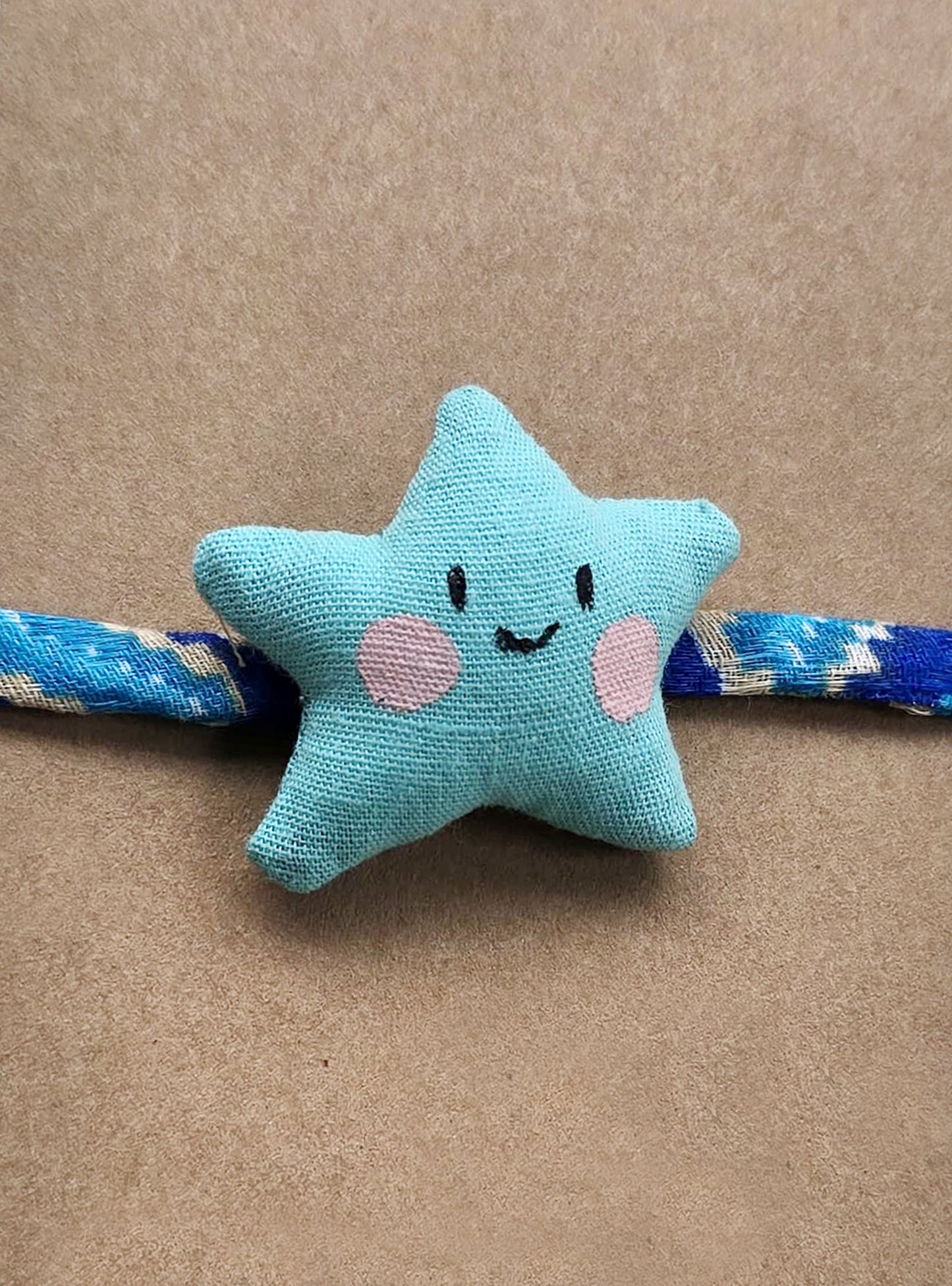 Rakhi : Star