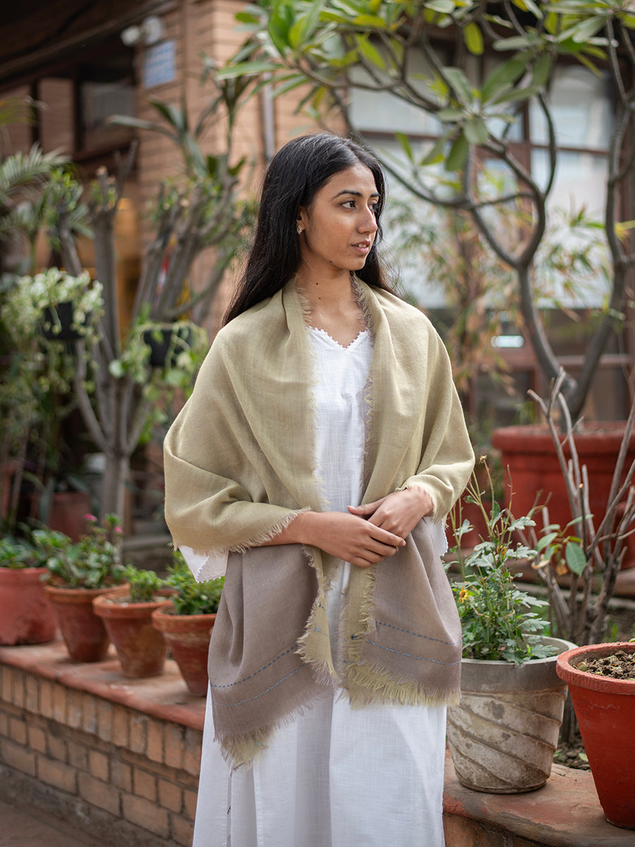 Double Layered Wool Stole : Lead