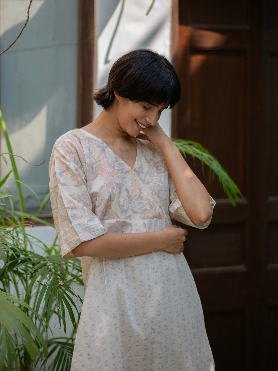 Sundowner Dress : Minks Peach
