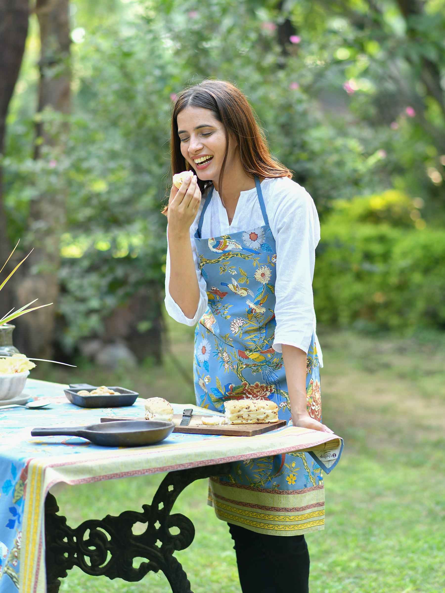 Canvas Apron : Bird Blue