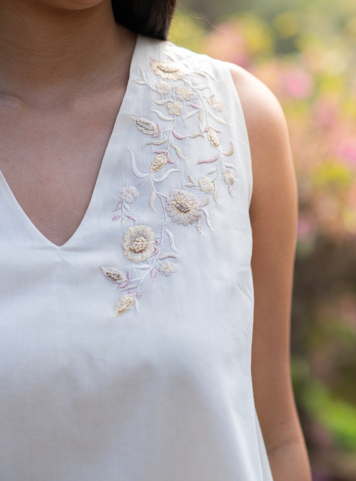 Angel Top : Emb Solid Cream Voile