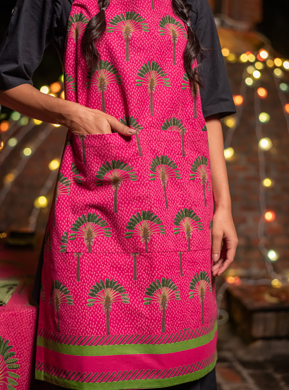 Printed Apron : Banana Magenta Canvas