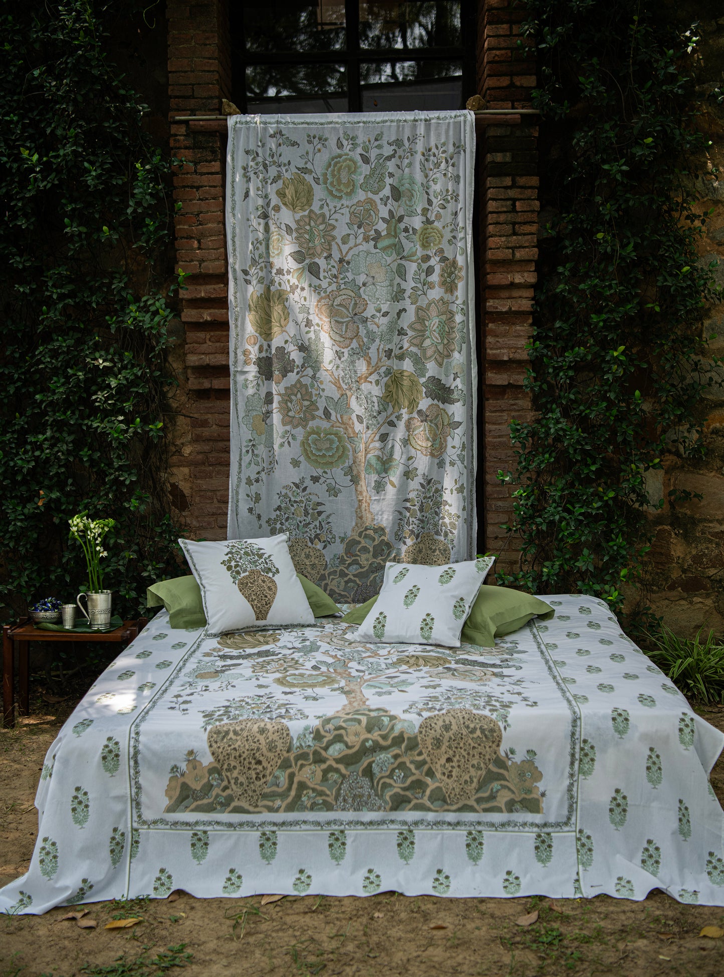 Printed Bed Cover : Tree of Life Sage Sheeting