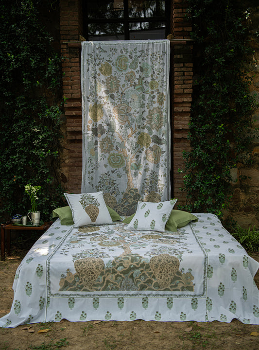 Printed Bed Cover : Tree of Life Sage Sheeting