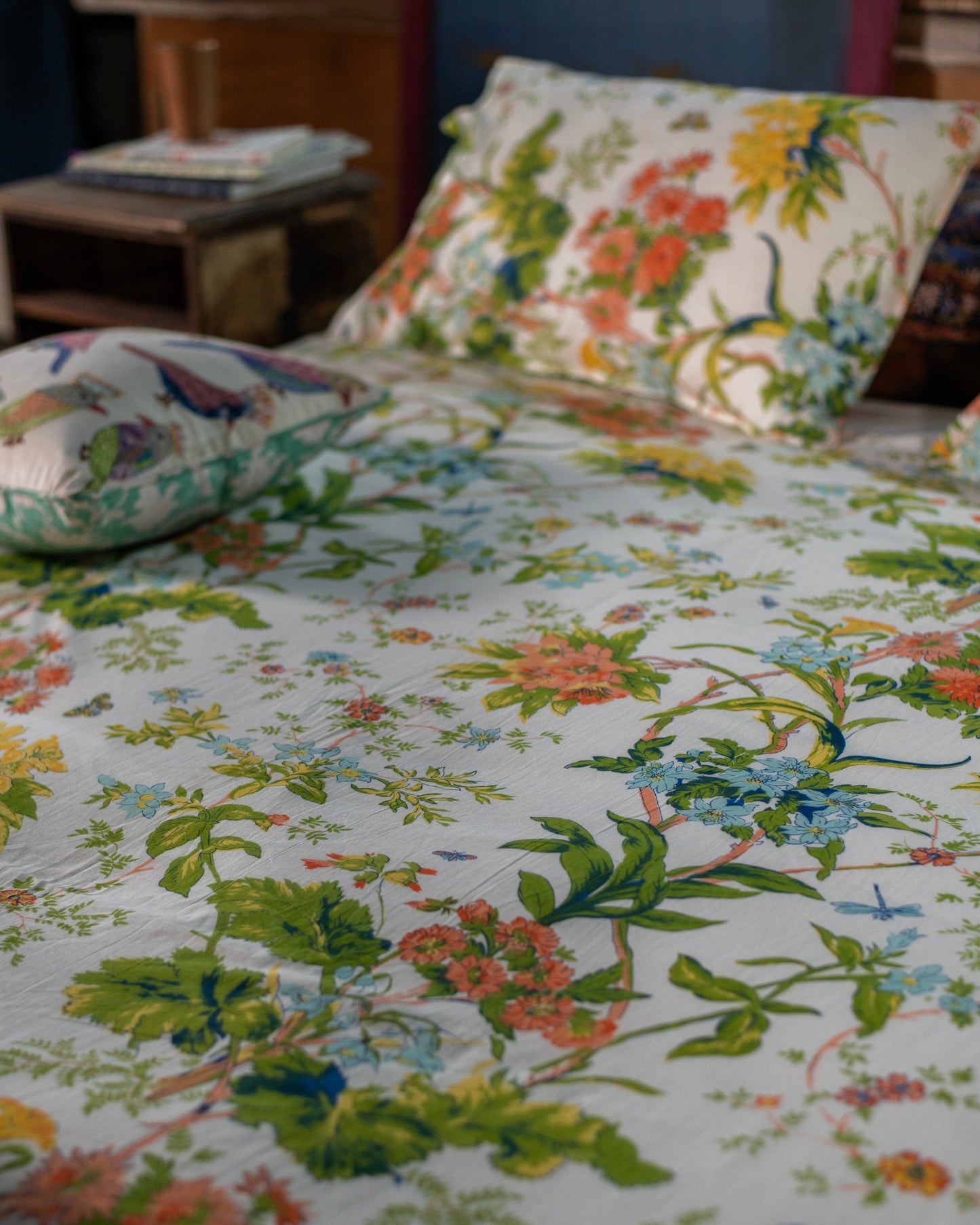 Printed Pillow Cover Reversible : Corsica Country Sheeting