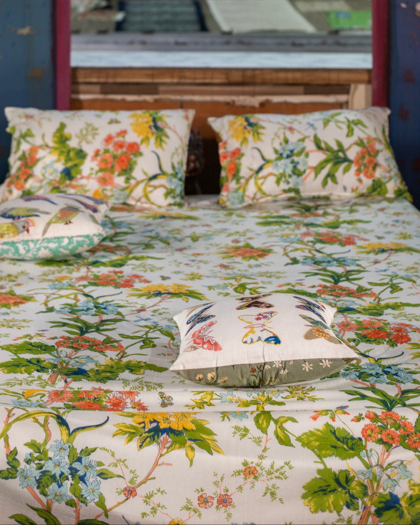 Printed Pillow Cover Reversible : Corsica Country Sheeting