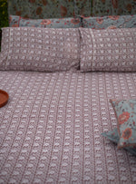 Printed Fitted Sheet w Pillow : Camryn Mocha Cambric