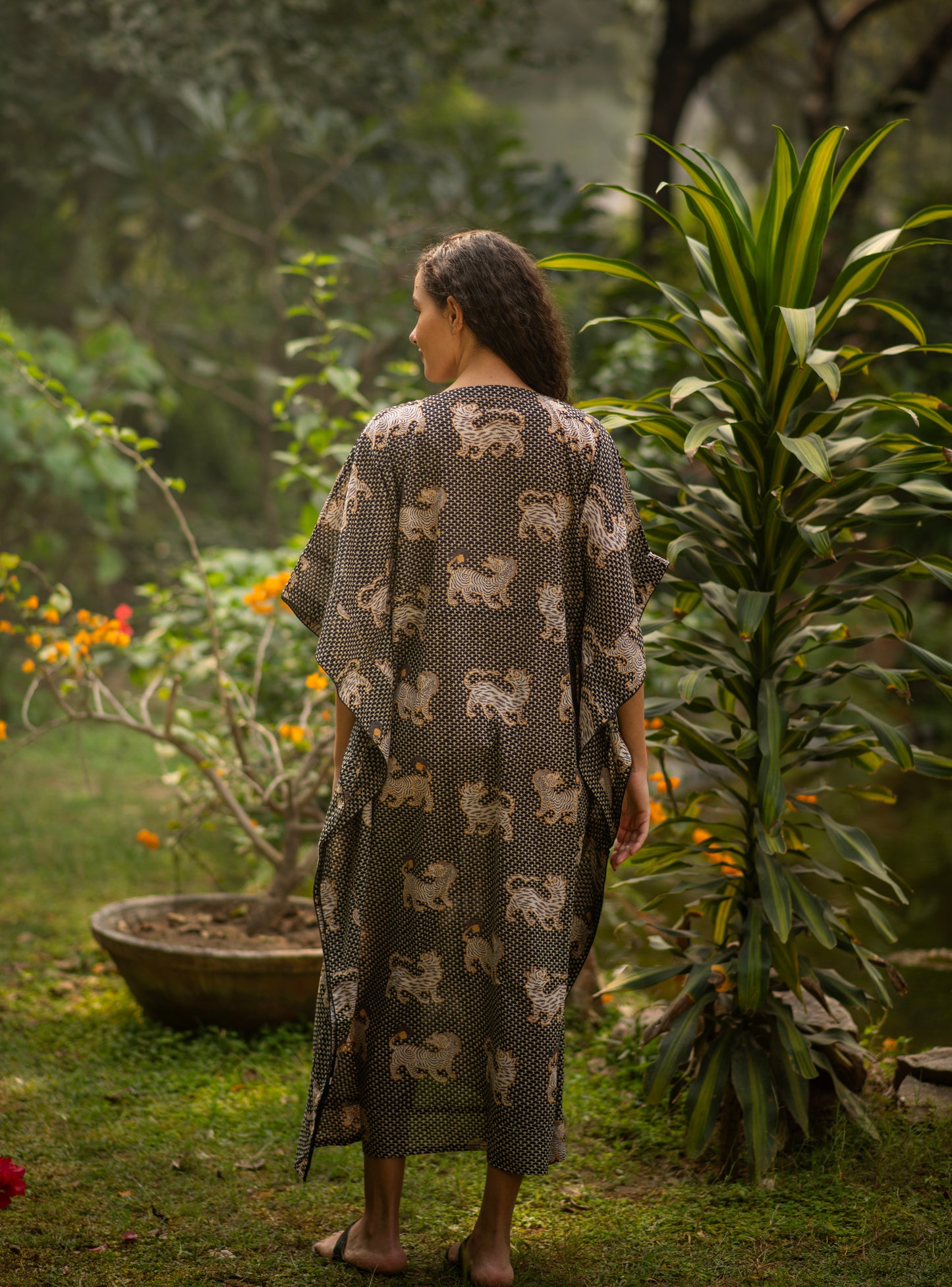 Classic Kaftan : Tiger Black Voile