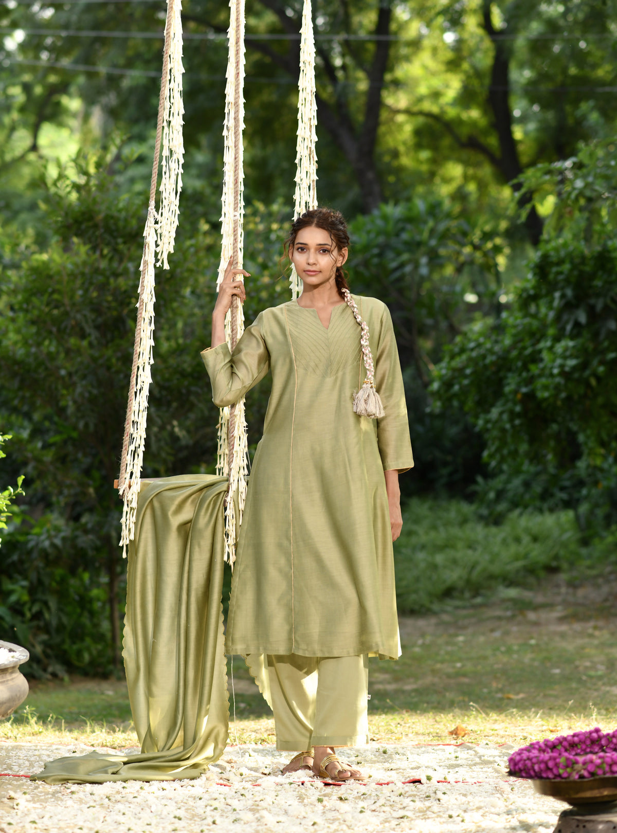 Devi Pintuck : Kurta Olive Chanderi