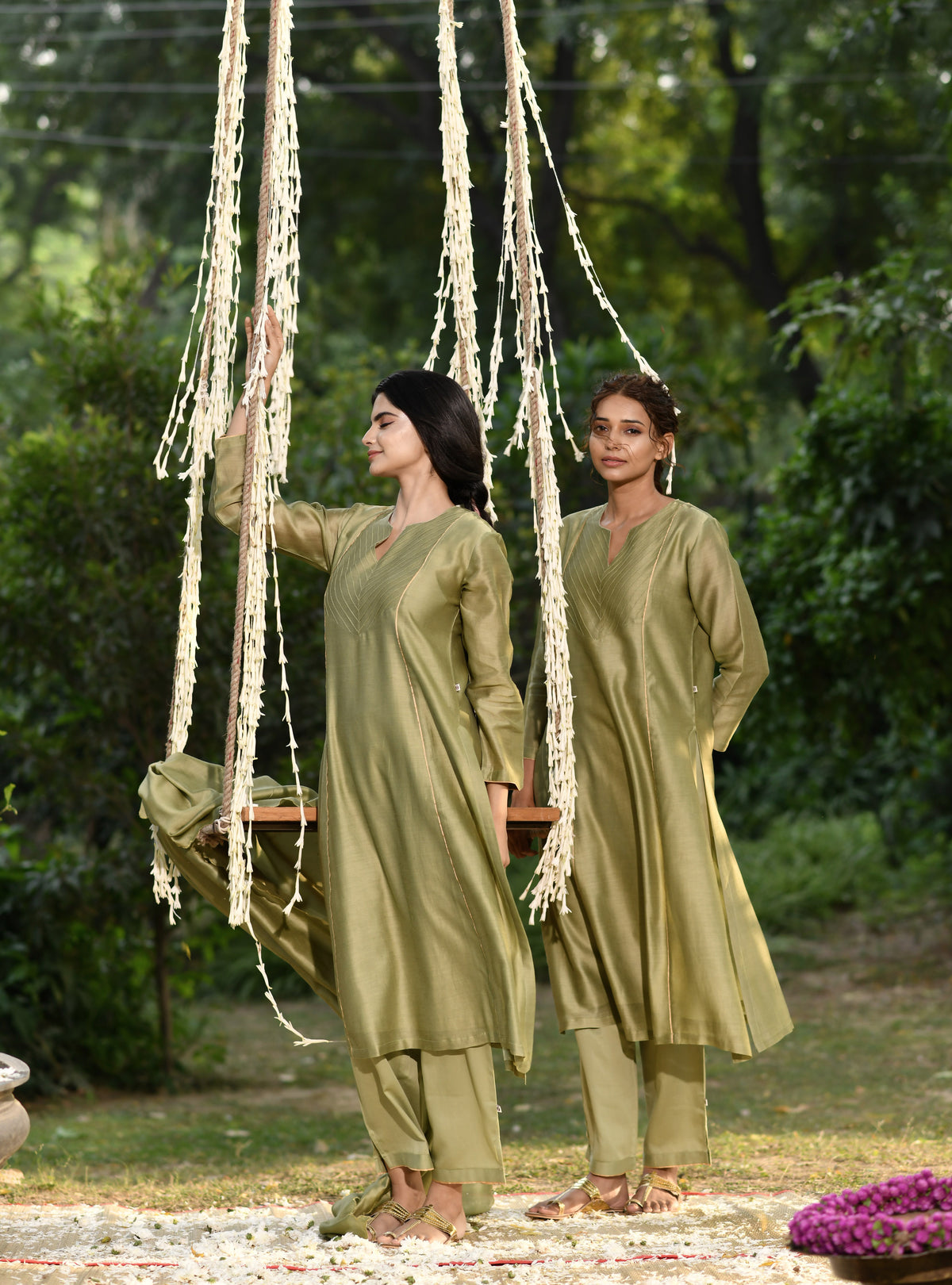 Devi Pintuck : Kurta Olive Chanderi