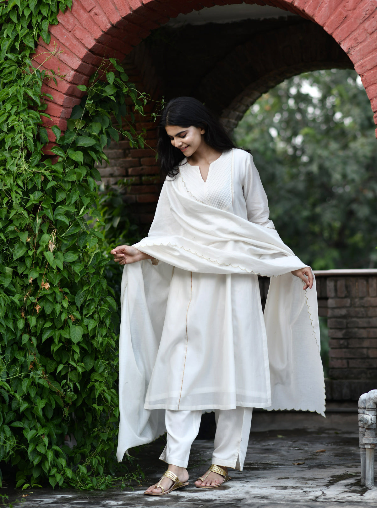 Devi Pintuck Kurta : Ivory Chanderi