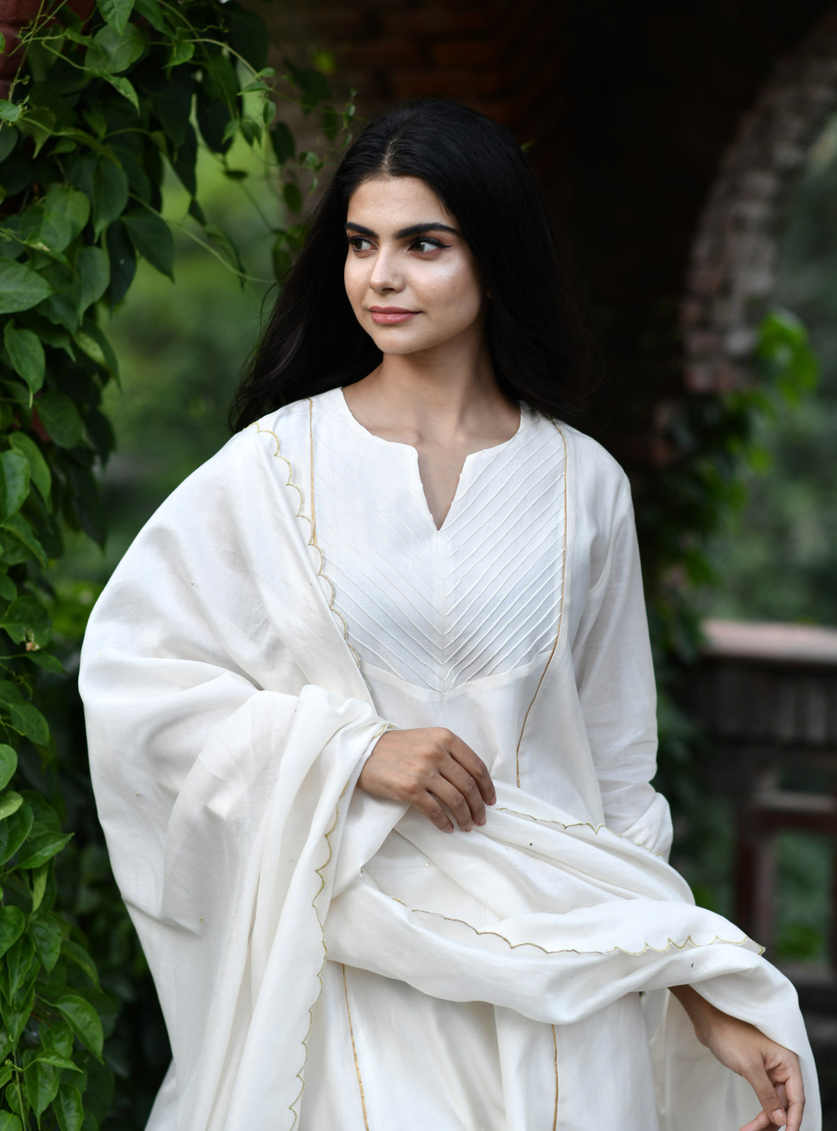 Devi Pintuck Kurta : Ivory Chanderi