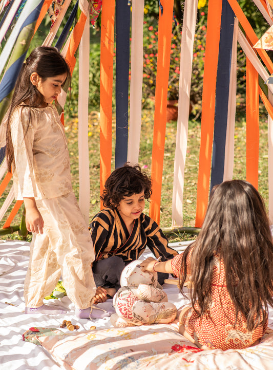Kids Classic Kimono Tie Dye Lines: Black & Beige