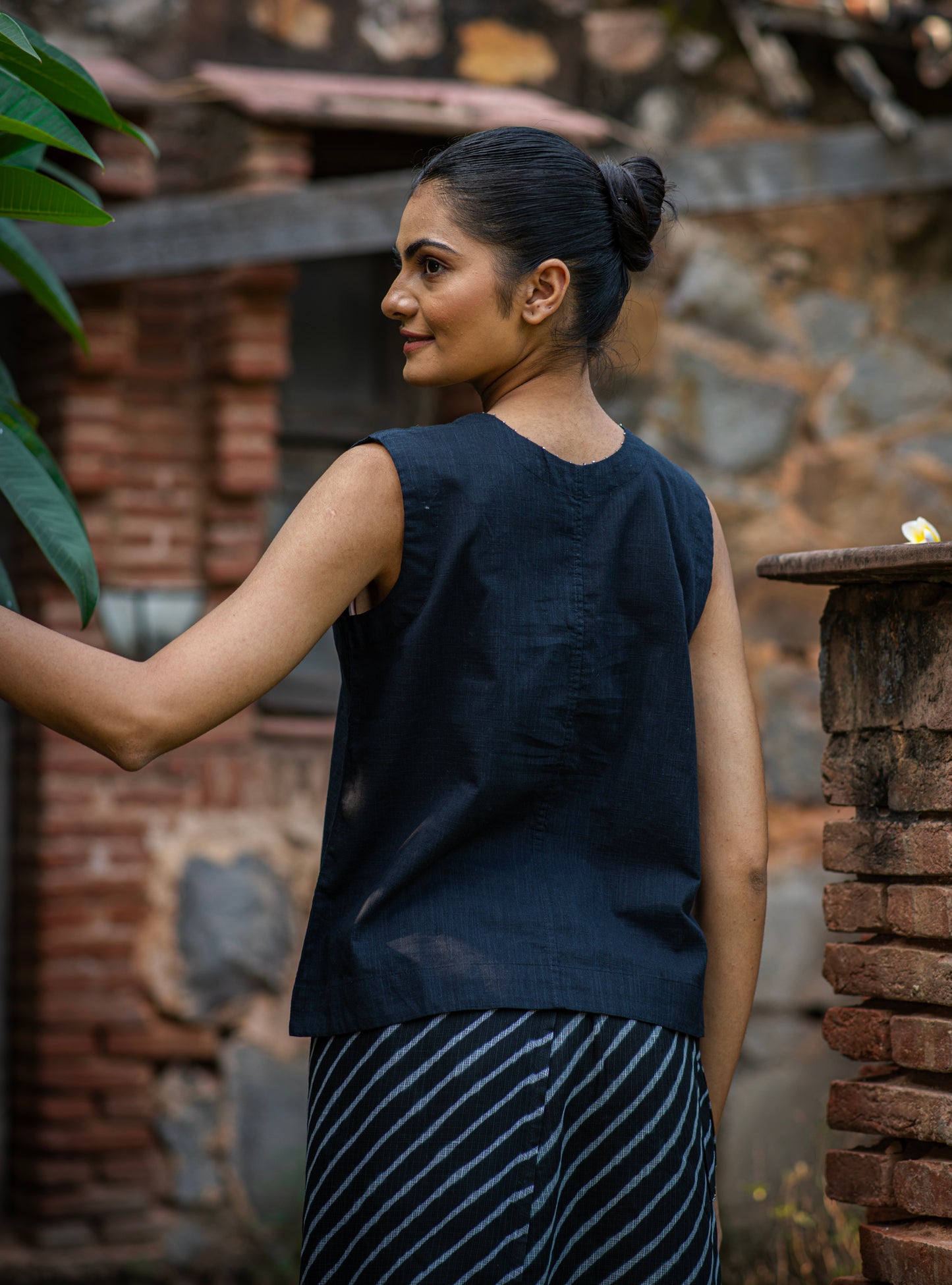 Tank Top : Solid Black Slub