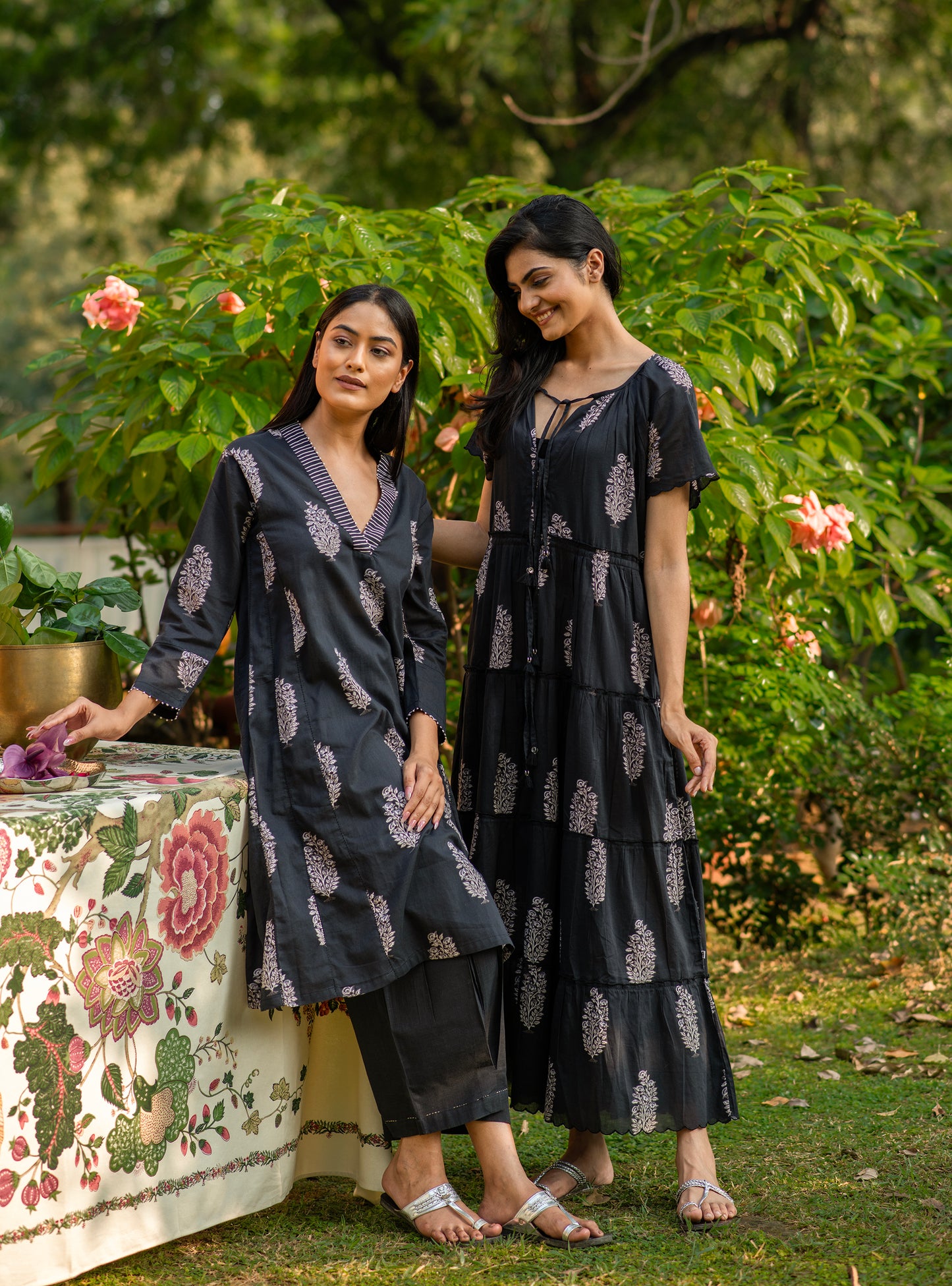 Kanan Kurta : Rosa Buti Black Voile