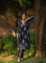 Kanan Kurta : Rosa Buti Black Voile