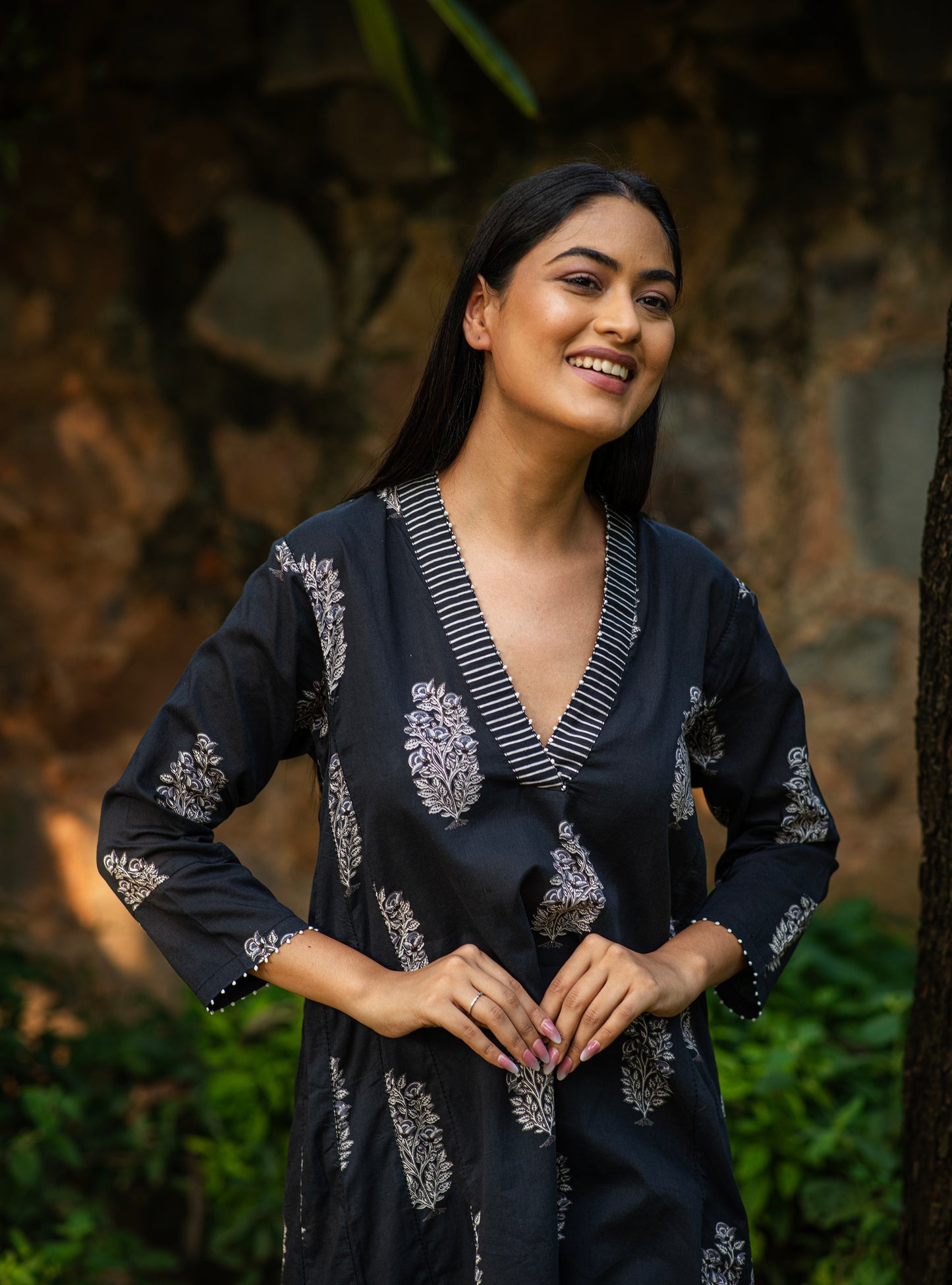 Kanan Kurta : Rosa Buti Black Voile