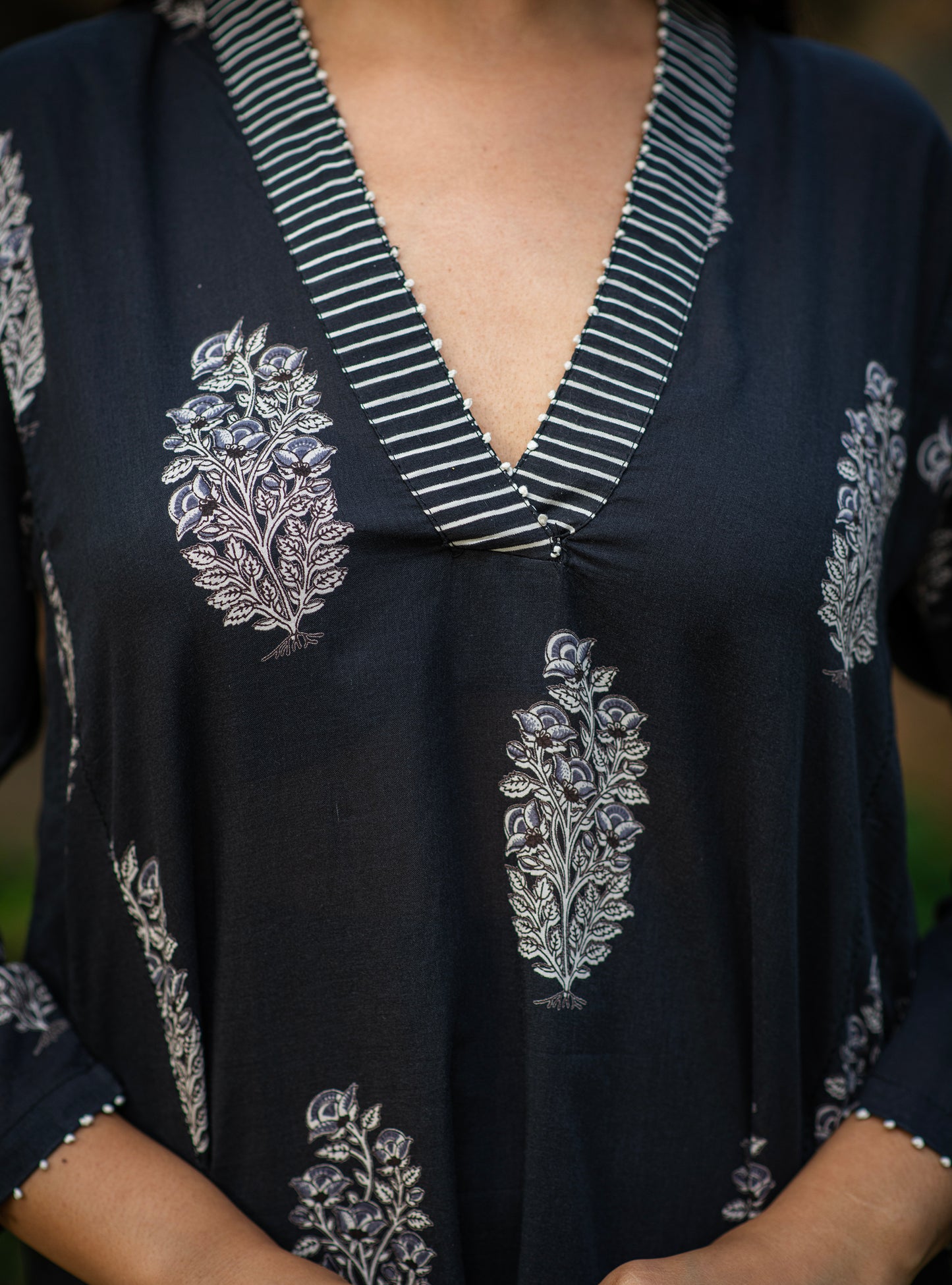 Kanan Kurta : Rosa Buti Black Voile