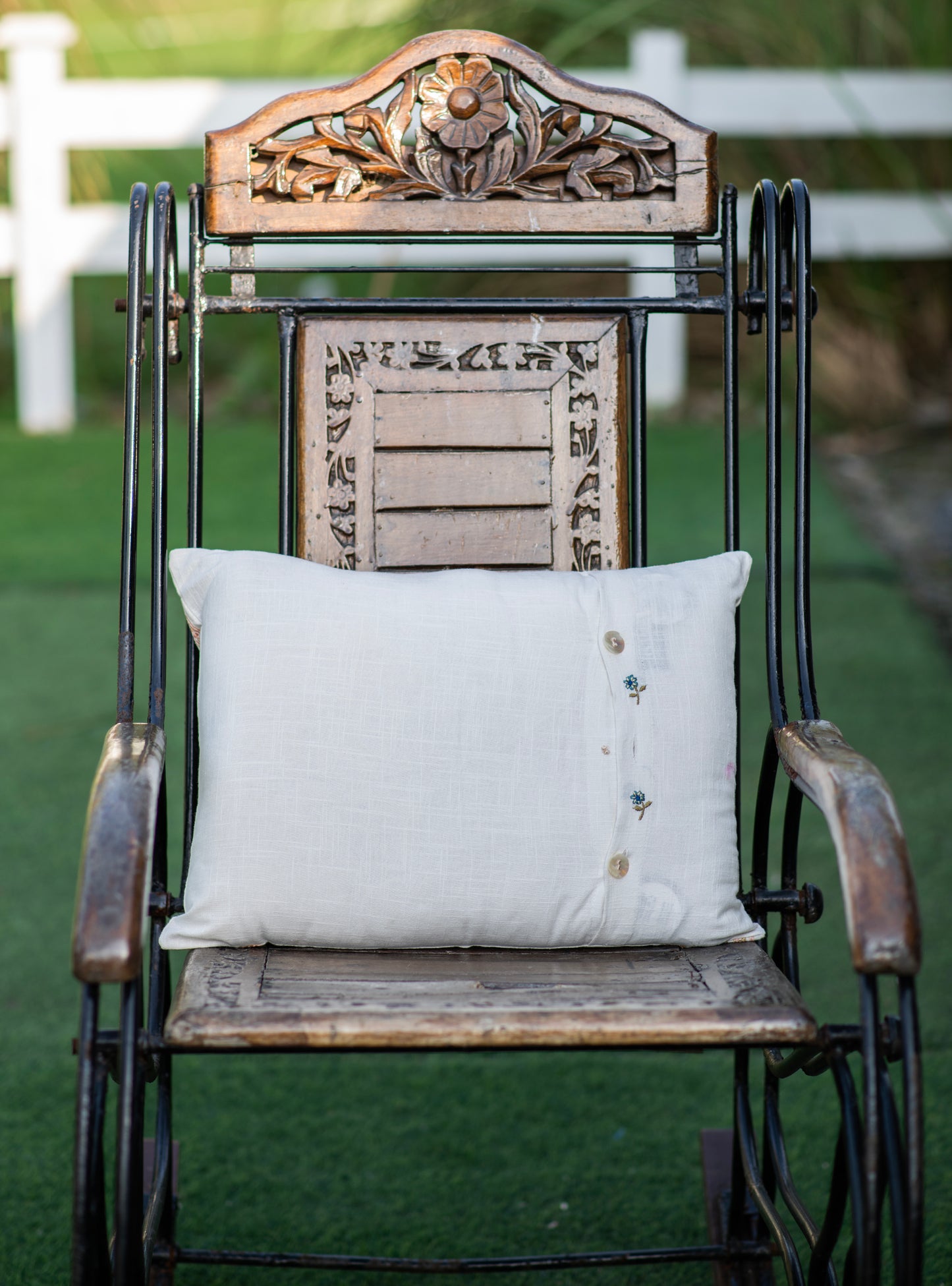 Embroidered Cushion Cover : Versailles Natural Textured