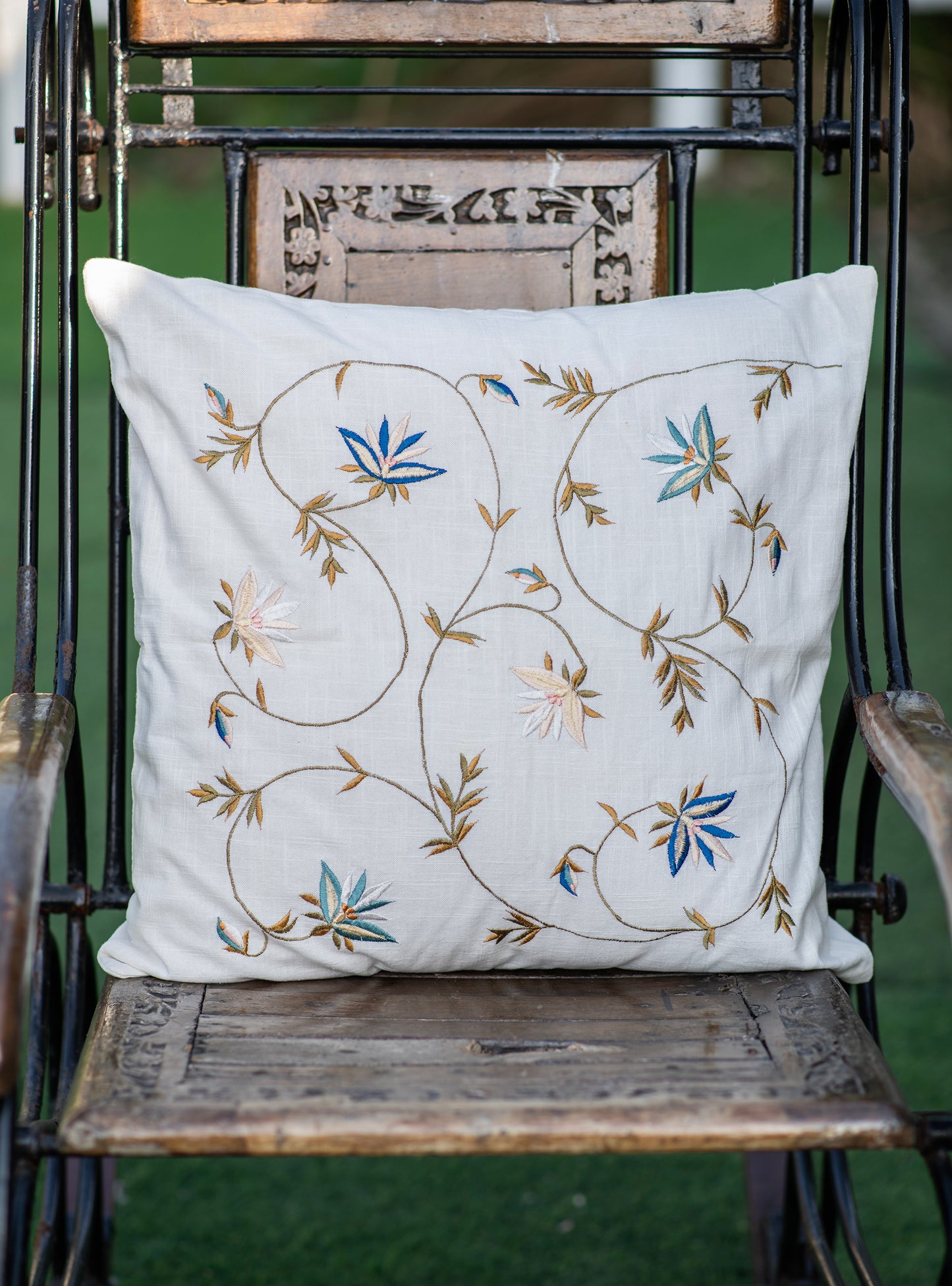 Embroidered Cushion Cover : Floral Natural Textured
