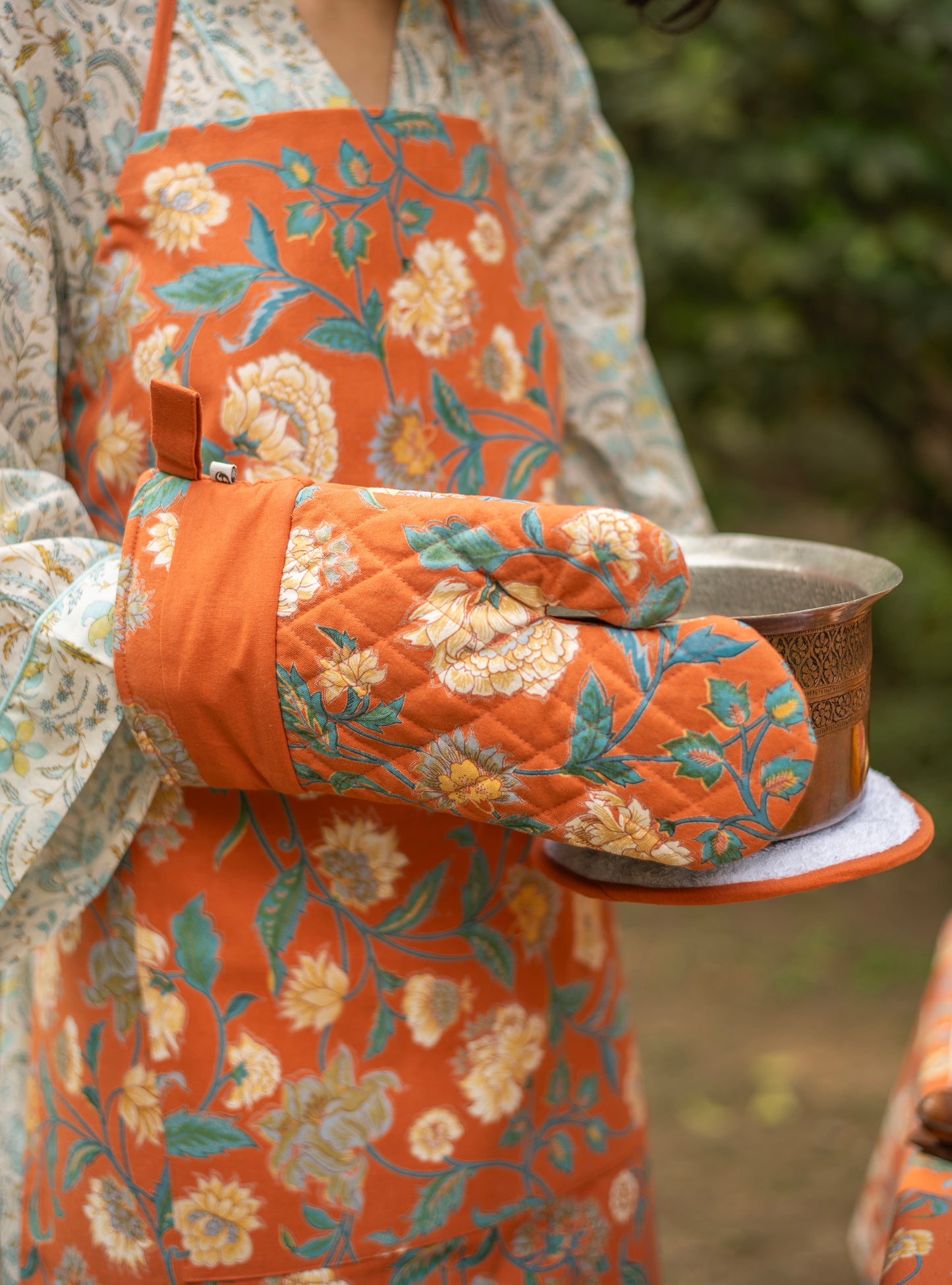 Printed Oven Mitt : Florentine Orange Canvas
