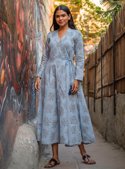 Anarkali Wrap : Daunee Buti Sky Voile