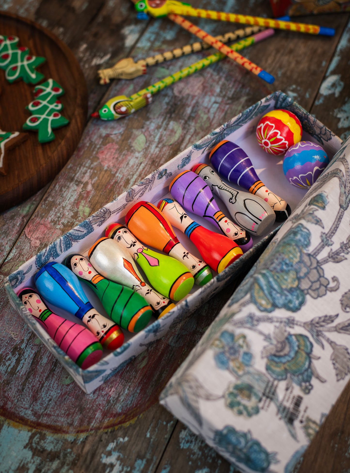 Hand Painted Bowling Set : Assorted