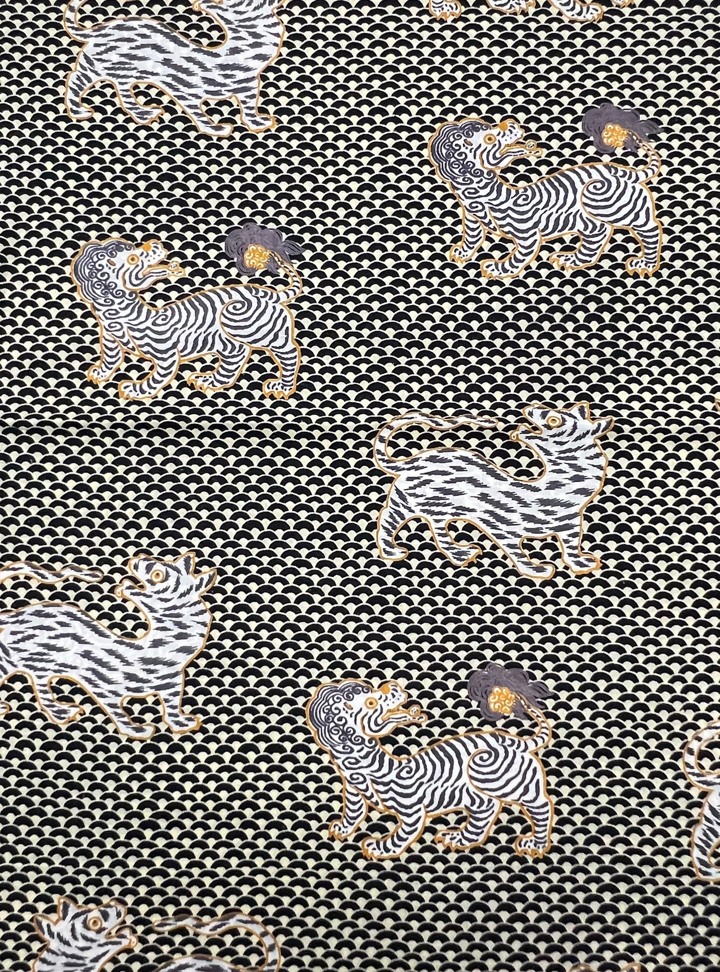 Cotton Cambric Fabric  : Tiger Black