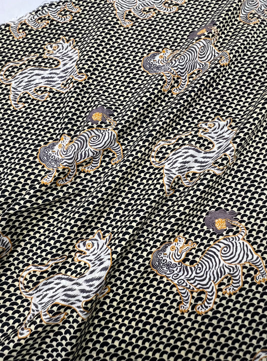 Cotton Cambric Fabric  : Tiger Black