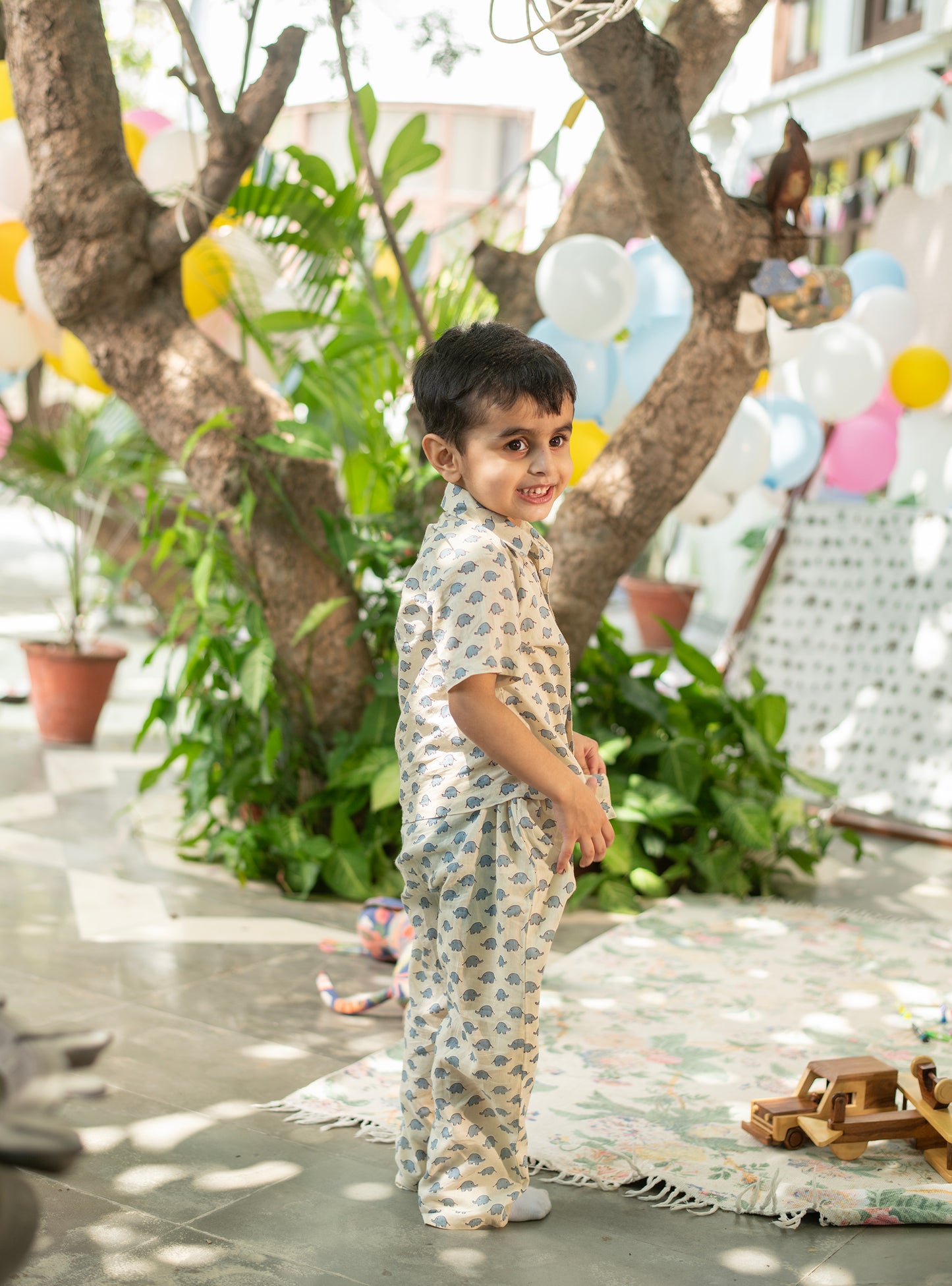 Angad Pj Set : Appu Beige Voile