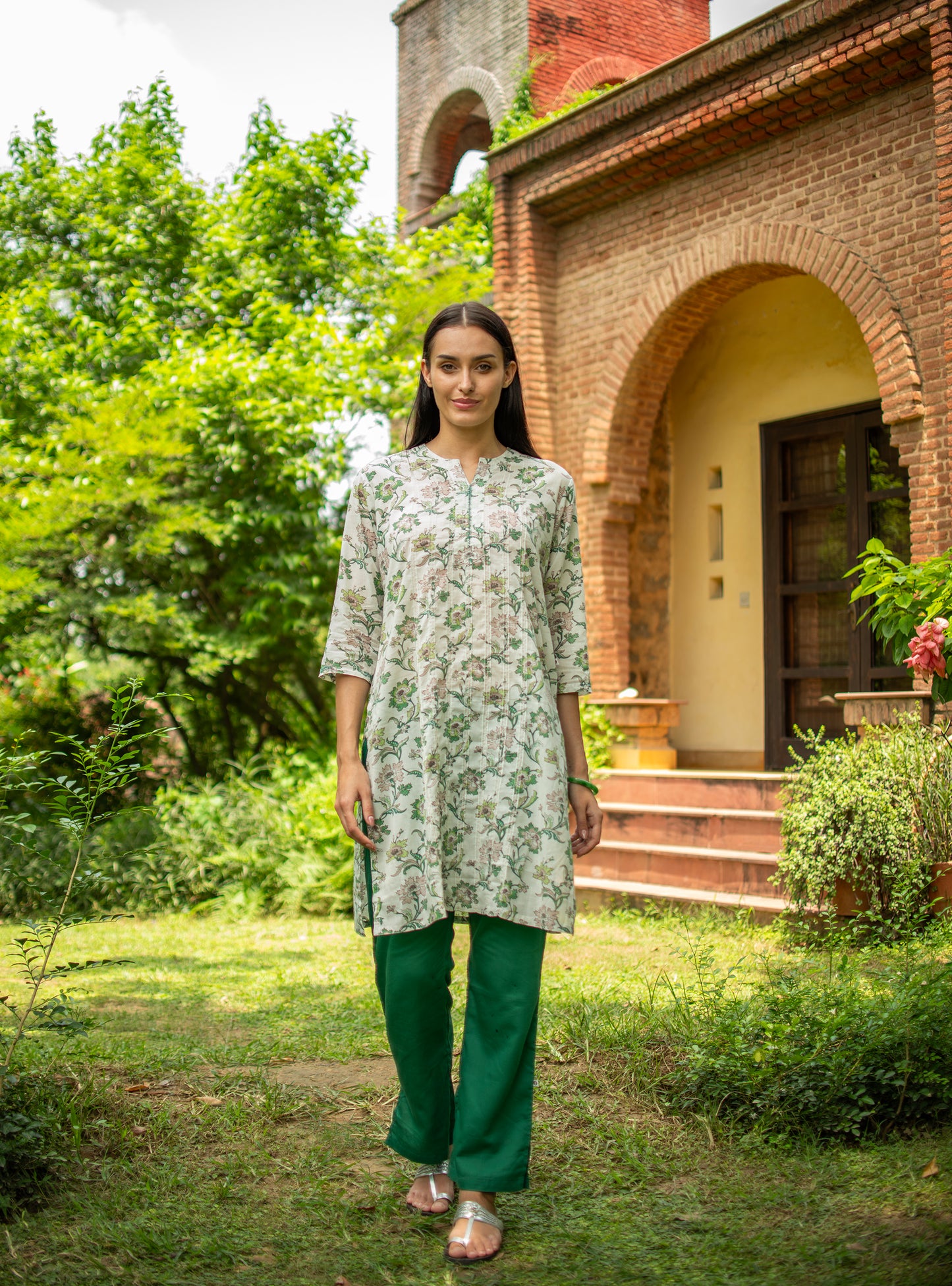 Luis Kurta With Pintucks : Chrysanthemum Ivory Voile