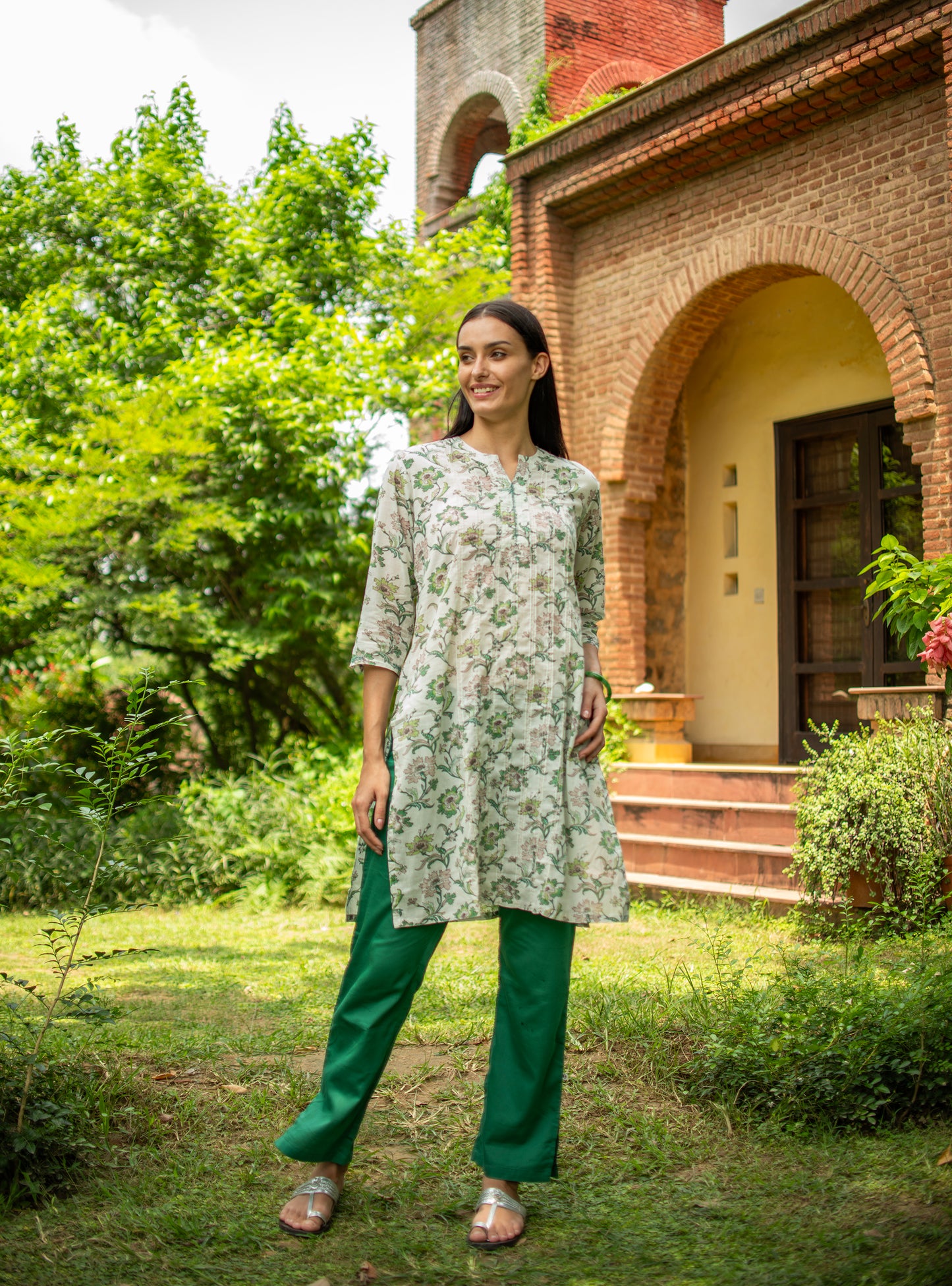 Luis Kurta With Pintucks : Chrysanthemum Ivory Voile