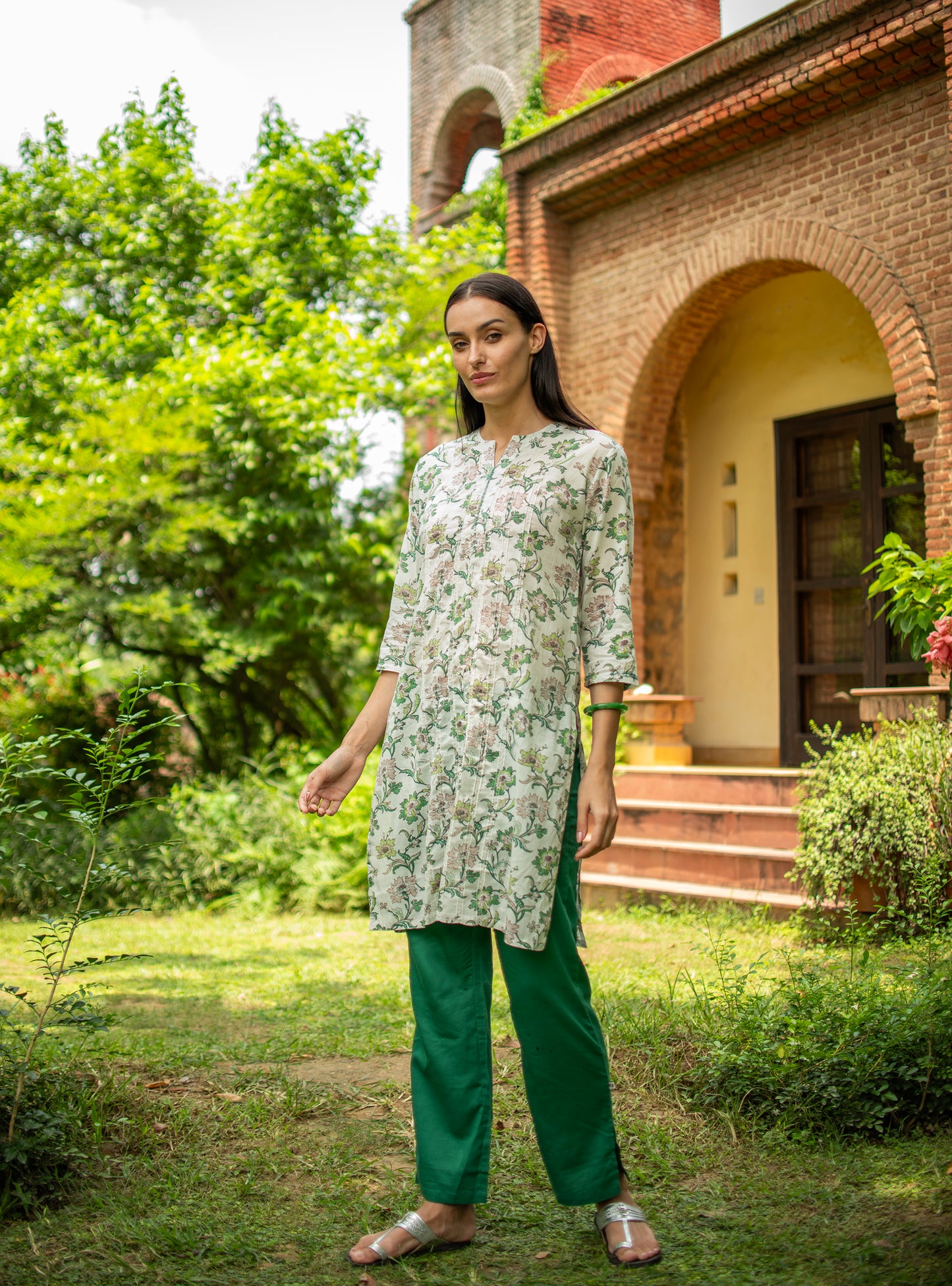 Luis Kurta With Pintucks : Chrysanthemum Ivory Voile