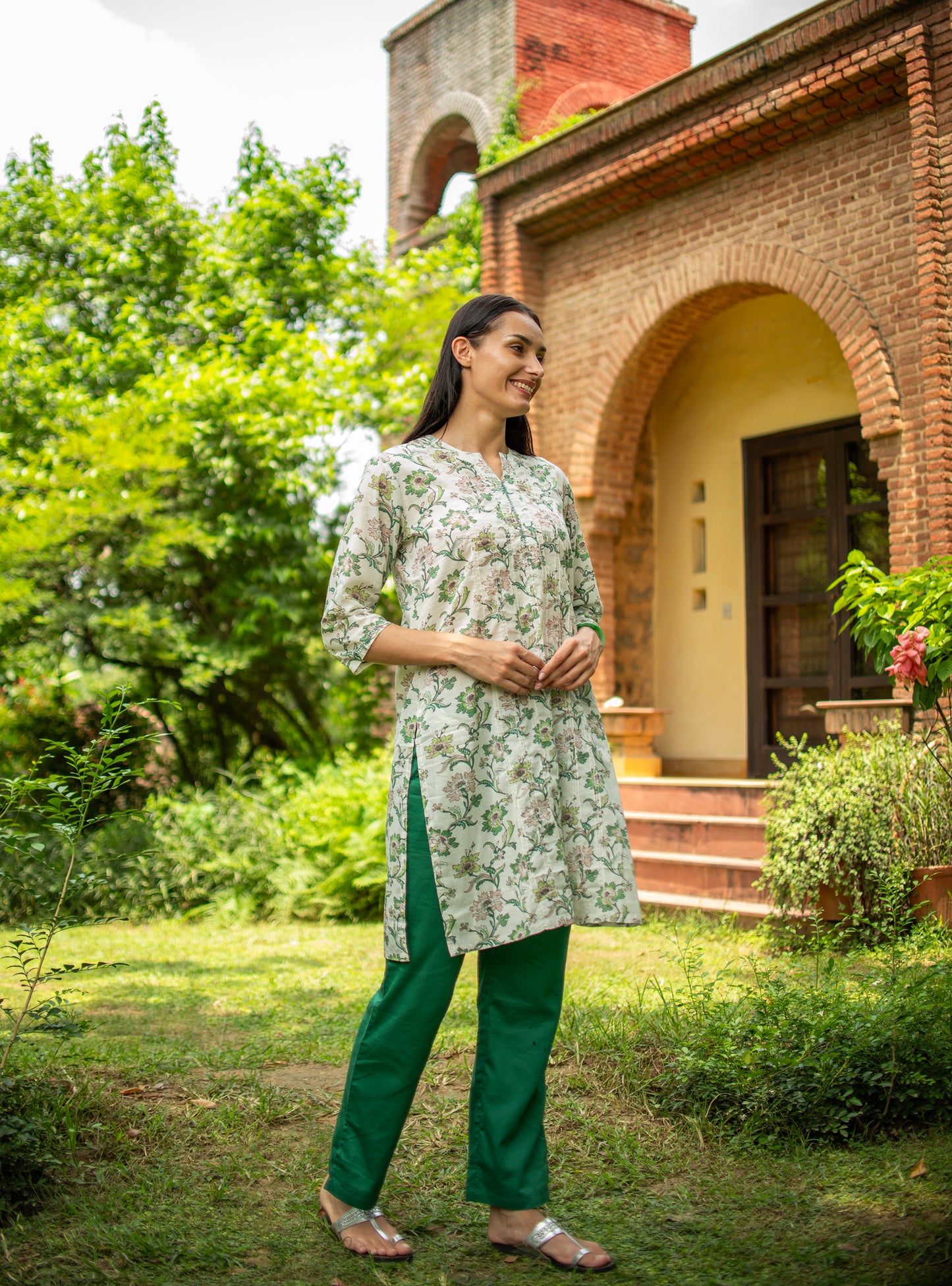 Luis Kurta With Pintucks : Chrysanthemum Ivory Voile