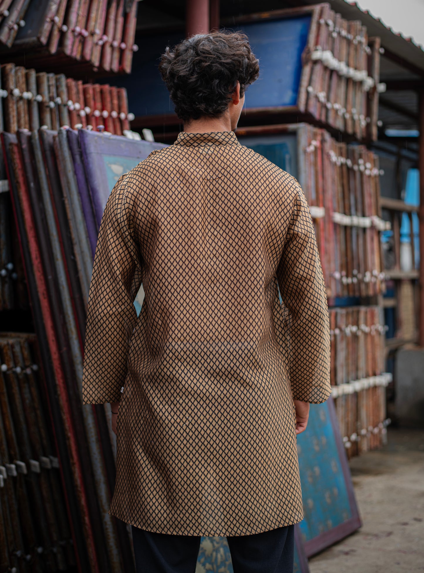 Mens Kurta : Short Krys Black Chanderi