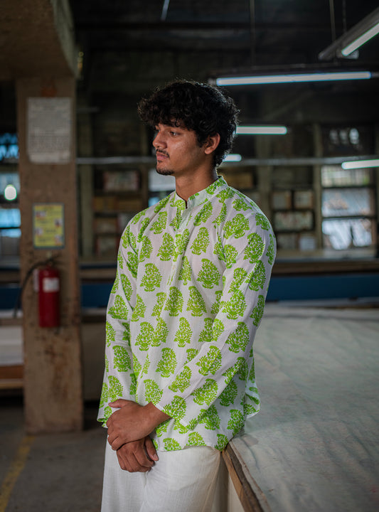 Men's Kurti : Paisley Green Voile