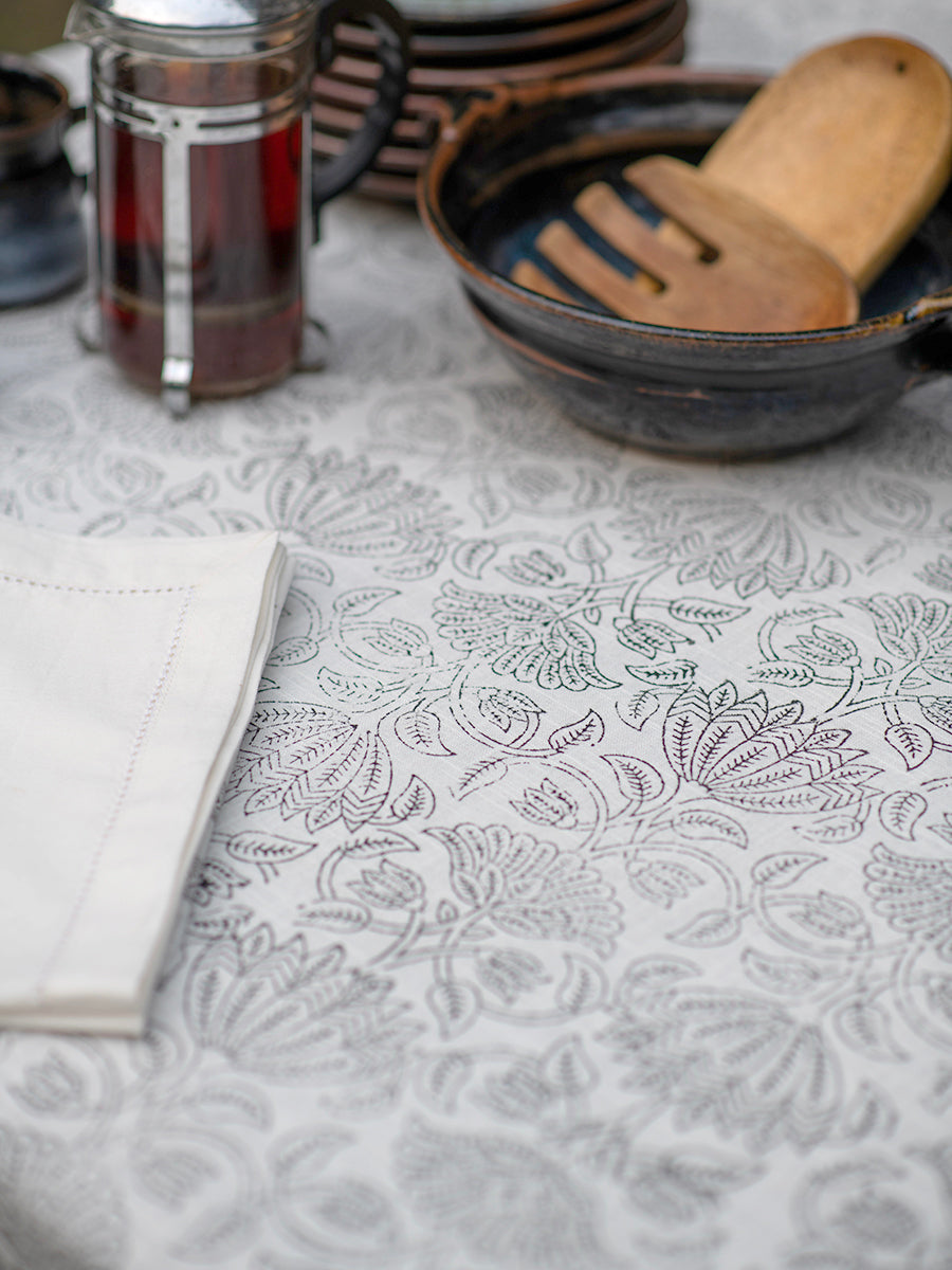 Block Printed Table Cloth : Fringes Mysore B&W Textured