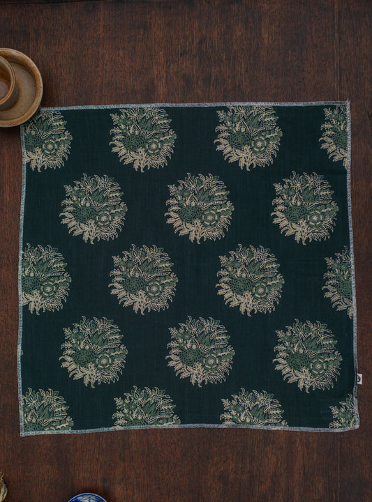 Napkin With Zari Overlock Set of 6 : Gulab Emerald Textured