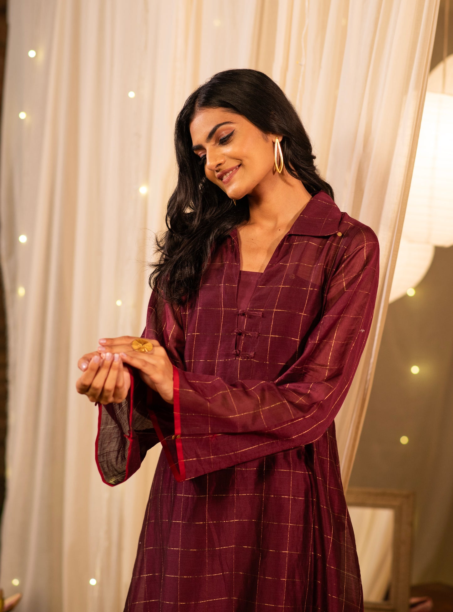 Heba Dress : Burgundy Maheshwari