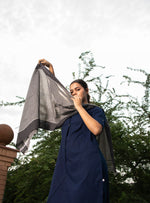 Patteda Anchu Handspun Eco Friendly : Dyed Stole Black & White