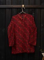 Pondy Top: Red on Black Hash