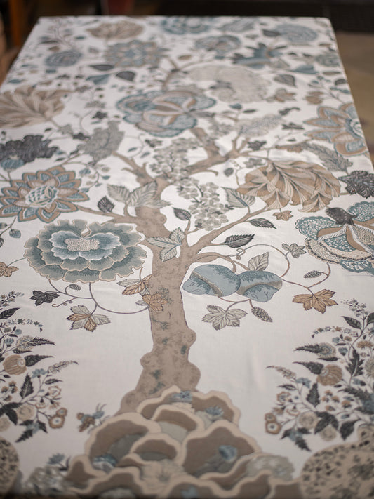 Printed Table Cloth : Tree of Life Graphite Sheeting