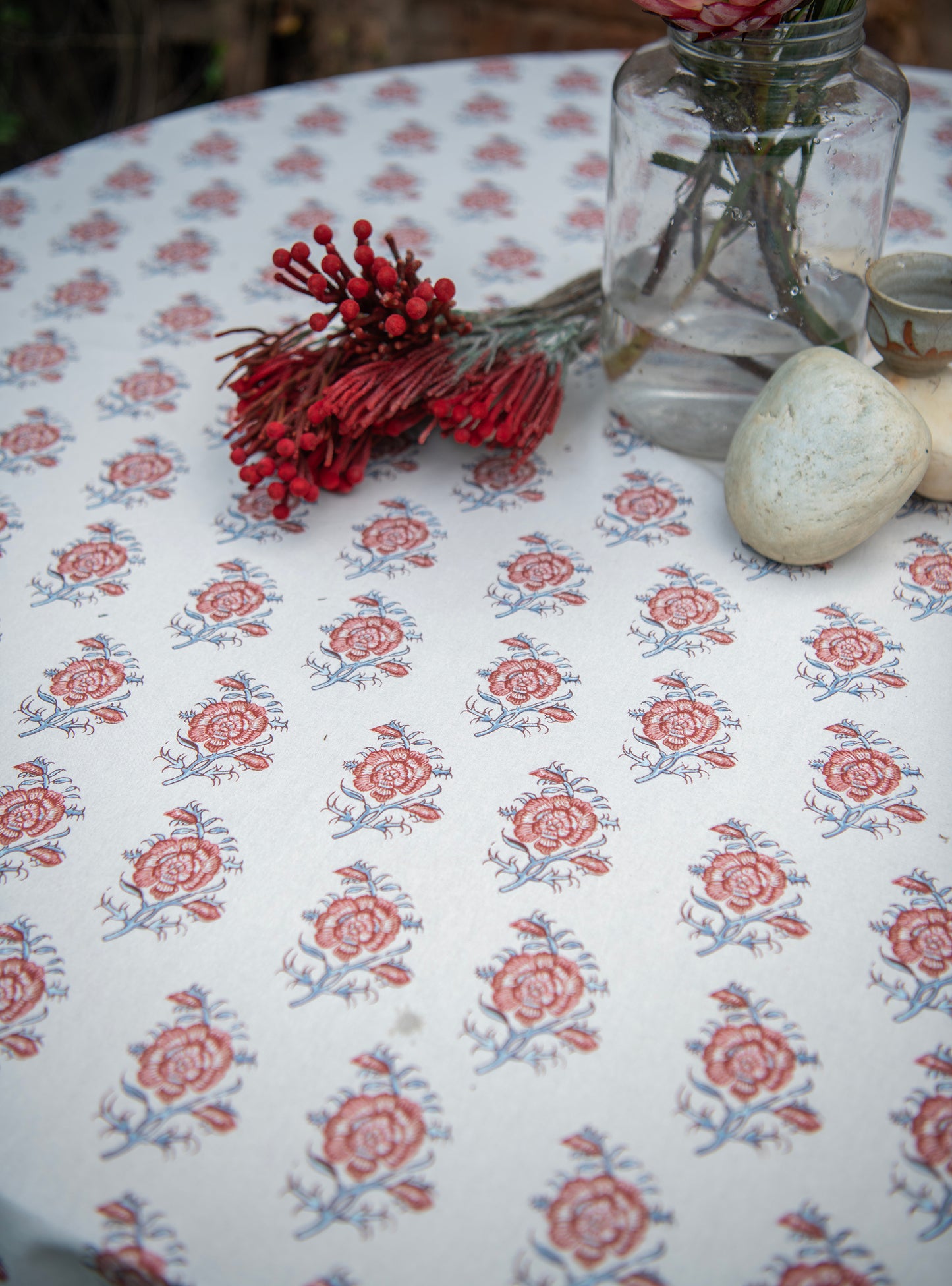 Printed Table Cloth - Piping : Indian Rose Round Sheeting